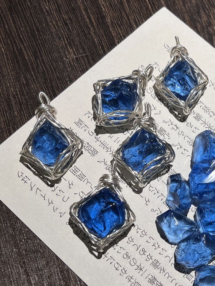 Natural crystal hand-wound necklace pendant