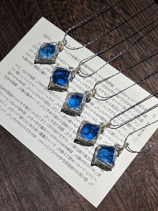 Natural crystal hand-wound necklace pendant